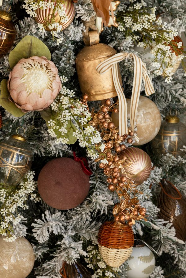 Mulberry Velvet Ornament Online - Image 4